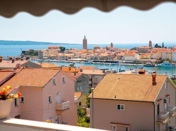 Laganini Apartman Rab Rab Town Kültér fotó