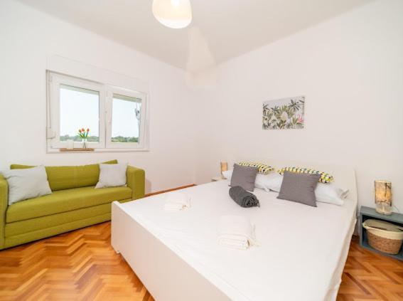 Laganini Apartman Rab Rab Town Kültér fotó